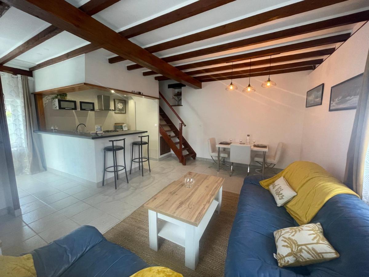 La Maisonnette Les Pieux Bagian luar foto