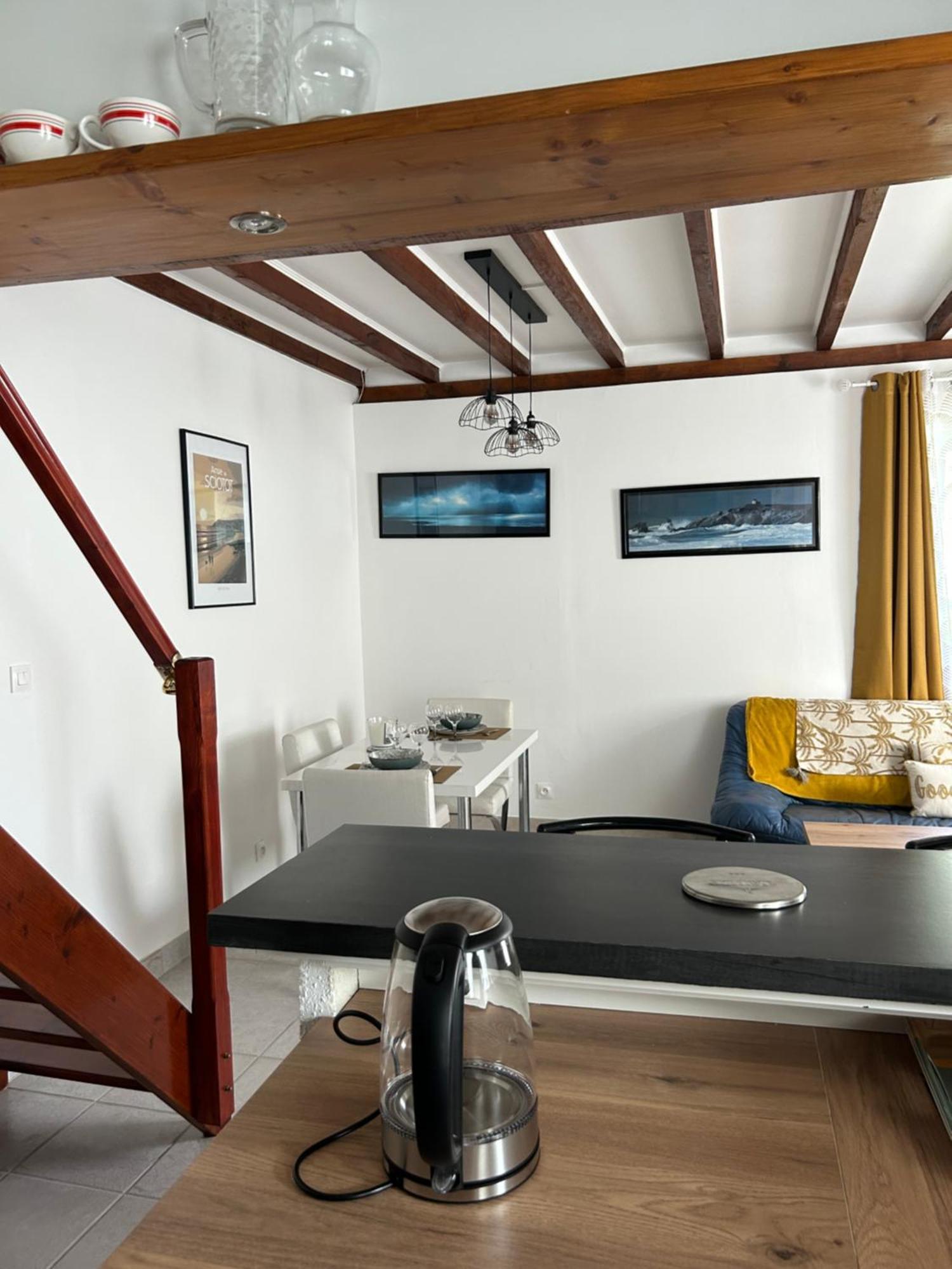 La Maisonnette Les Pieux Bagian luar foto